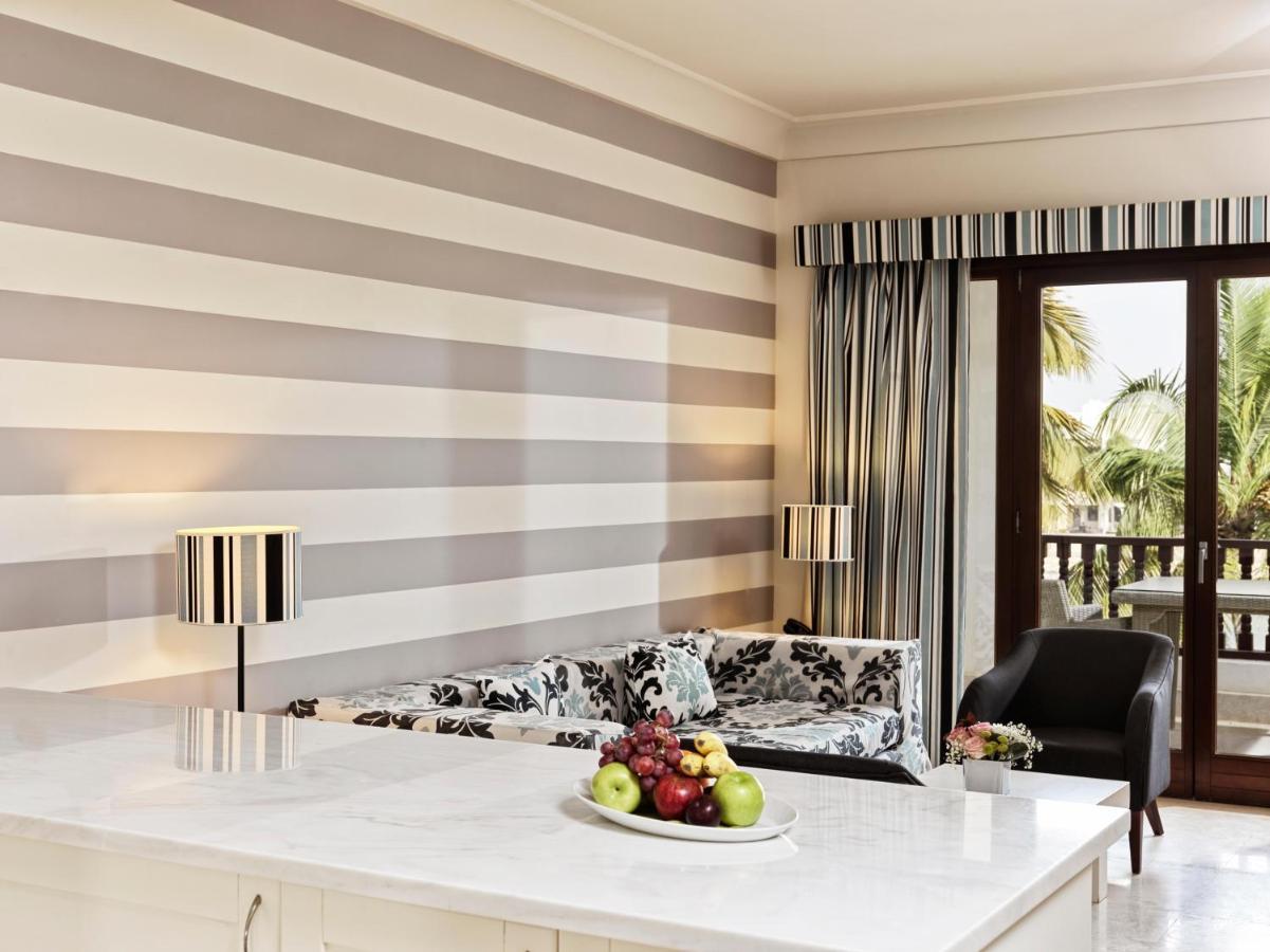 法纳尔酒店及公寓 塞拉莱 外观 照片 A room at the hotel