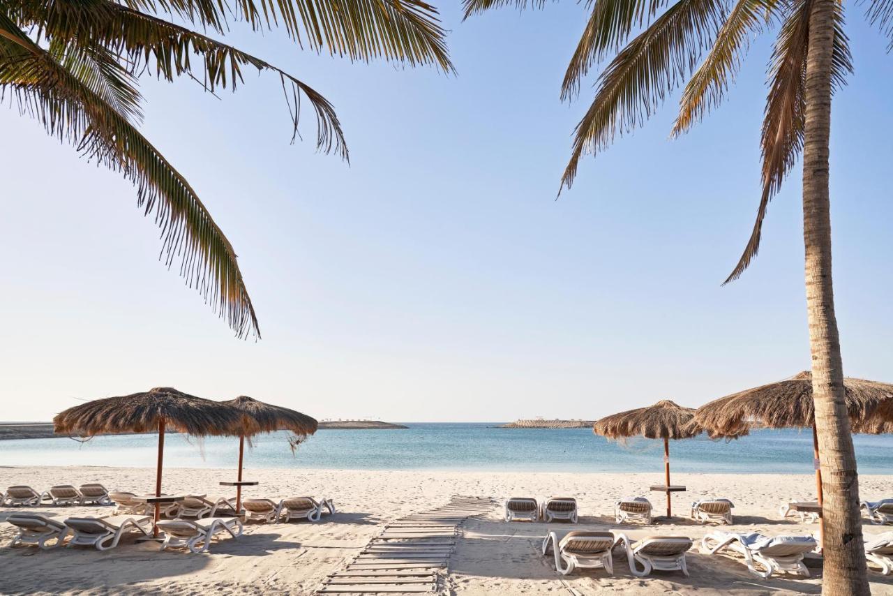 法纳尔酒店及公寓 塞拉莱 外观 照片 Beach at the resort