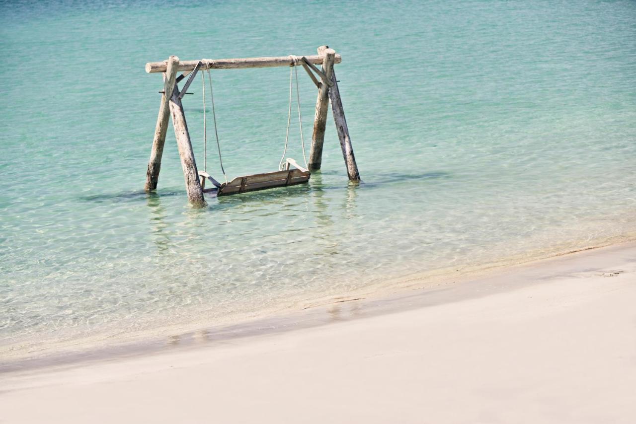 法纳尔酒店及公寓 塞拉莱 外观 照片 Swing at the beach