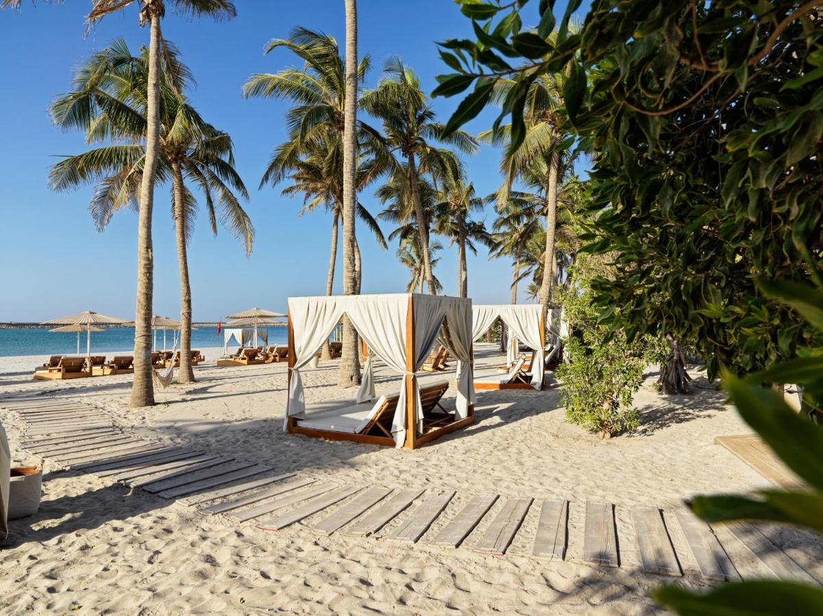 法纳尔酒店及公寓 塞拉莱 外观 照片 Beach at the Jumeirah Beach Hotel